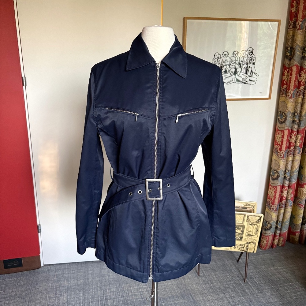 Stylish Vintage 90s Jacket - elegant and timeless